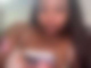 yourmamisilk's Live Sex Cam Show