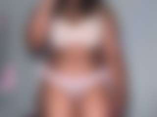 yourmamisilk's Live Sex Cam Show