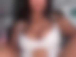 Live cam show with yourmamisilk - Blowjob on CamClone