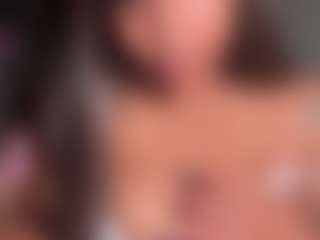 Live cam show with yourmamisilk - BBW on Dolls Live