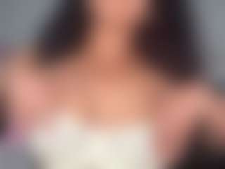 Live cam show with yourmamisilk - Middle Aged on Hubzter Live