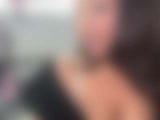 Live cam show with yourmamisilk - Thick on boobsie.com