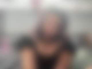 yourmamisilk's Live Sex Cam Show