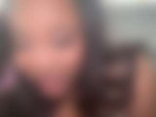 Live cam show with yourmamisilk - Striptease Teen (18+) on Lustler