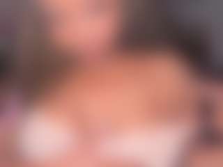 yourmamisilk's Live Sex Cam Show