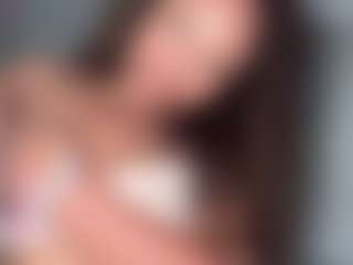 Live cam show with yourmamisilk - Petite on Camsoda