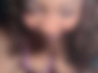yourmamisilk's Live Sex Cam Show