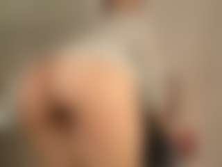 donatta's Live Sex Cam Show