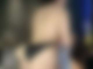 Live cam show with donatta - Striptease on Camsoda