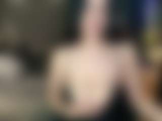 Live cam show with donatta - Spank MILF on TastyBlacksLive