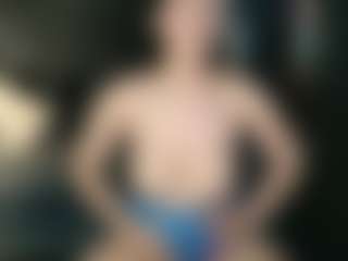 Live cam show with donatta - Teasing on Camsoda