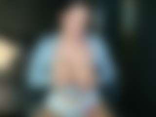Live cam show with donatta - Smoking on SpankPalCams