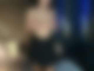 Live cam show with donatta - Striptease MILF on madthumbs
