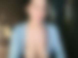 Live cam show with donatta - Smoking on Camsoda