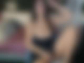 donatta MILF webcam performer live streaming