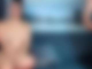 Live cam show with MiaKim - New Young Adult on Milf Play