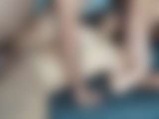 MiaKim's Live Sex Cam Show