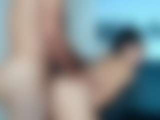 MiaKim's Live Sex Cam Show