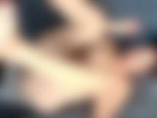 MiaKim's Live Sex Cam Show