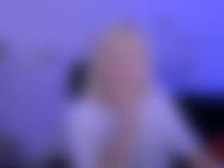 sabrina-mooore's Live Sex Cam Show