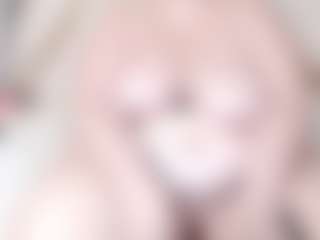Live cam show with agata-prg1 - Hazel Eyes on Camsoda