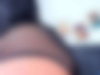 Live cam show with Alana61 - Eating Pussy on 1on1-livenow