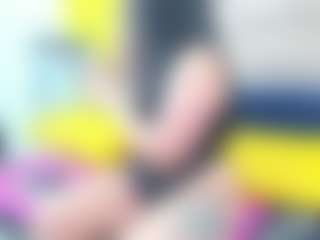 Live cam show with Alana61 - Thick on Camsoda