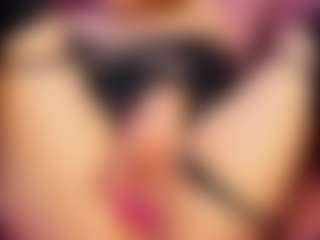 Live cam show with Daily - Blonde Hair Curvy on Uber Horny