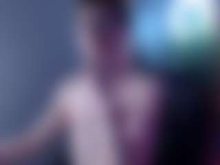 Spettacolo in cam dal vivo con EmmitBarker - Tease su Camsoda