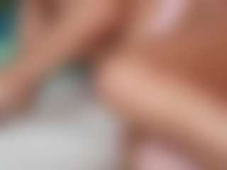Live cam show with NaomiAmora - Blonde Hair on SquirtSoMuch
