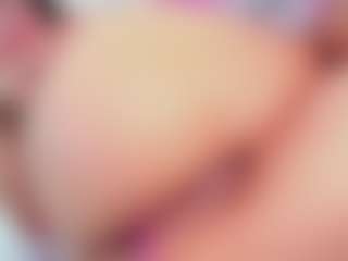 Live cam show with sophi-karter - Brown Eyes on milfzrlive.com