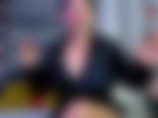 Julianewell's Live Sex Cam Show