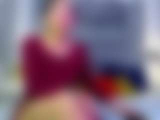 Julianewell MILF webcam performer live streaming
