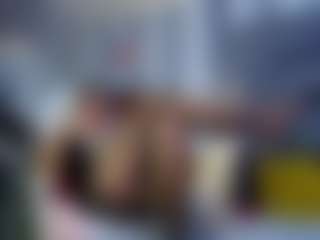 Live cam show with Julianewell - Athletic MILF on Gym Cam Girls