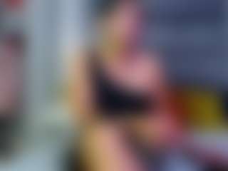 Live cam show with Julianewell - Thin on Uber Horny