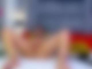 Live cam show with Julianewell - Ass Clapping on Camsoda
