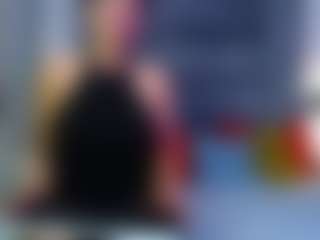 Live cam show with Julianewell - Body Massage on CamClone