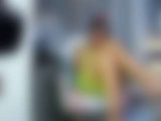 Live cam show with Julianewell - Tattoos Granny on Soda Cam