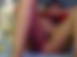 Julianewell's Live Sex Cam Show