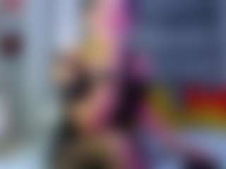 Live cam show with Julianewell - Mature on Camsoda