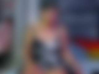 Live cam show with Julianewell - Tattoos Granny on Camiplay Live