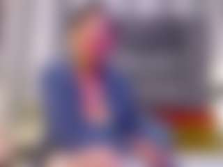 Julianewell's Live Sex Cam Show
