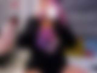 Julianewell's Live Sex Cam Show