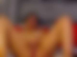 Julianewell's Live Sex Cam Show