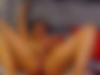 Julianewell's Live Sex Cam Show