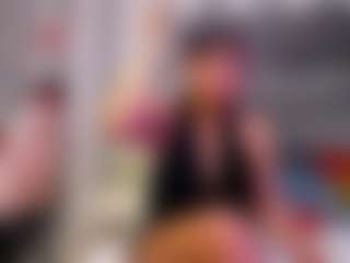 Julianewell's Live Sex Cam Show