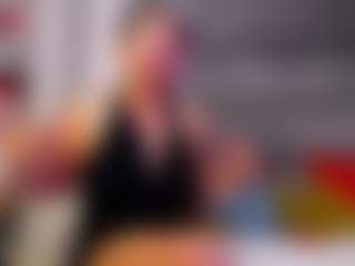 Julianewell's Live Sex Cam Show