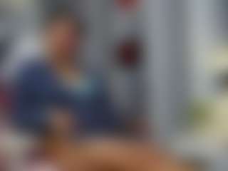 Julianewell MILF webcam performer live streaming
