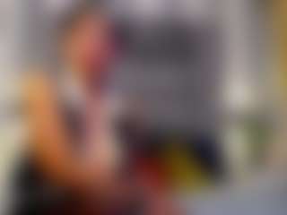 Live cam show with Julianewell - Ass Clapping on Stripli.com