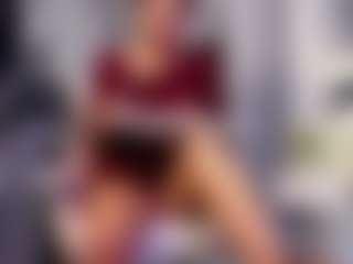 Julianewell MILF webcam performer live streaming
